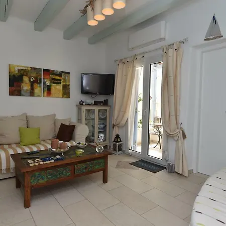 Dom wakacyjny Paros Iria And Dimi Holiday Piso Livadi