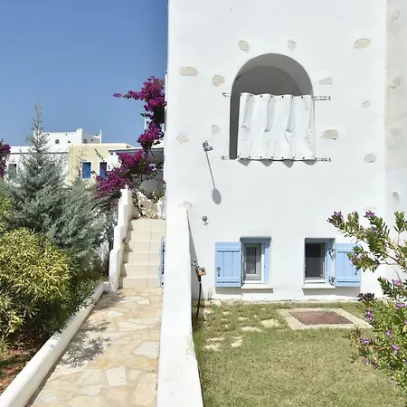 Dom wakacyjny Paros Iria And Dimi Holiday