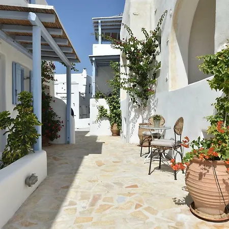 Paros Iria And Dimi Holiday Dom wakacyjny Piso Livadi